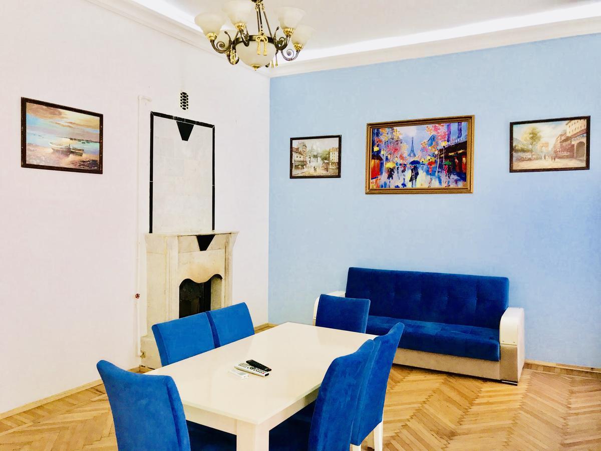 Check-In Apartment Near Fountain Square Vidadi Str バクー エクステリア 写真