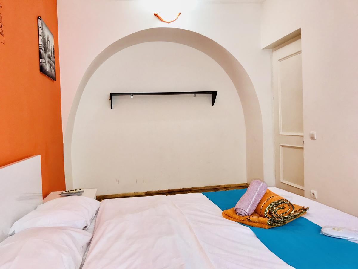 Check-In Apartment Near Fountain Square Vidadi Str バクー エクステリア 写真